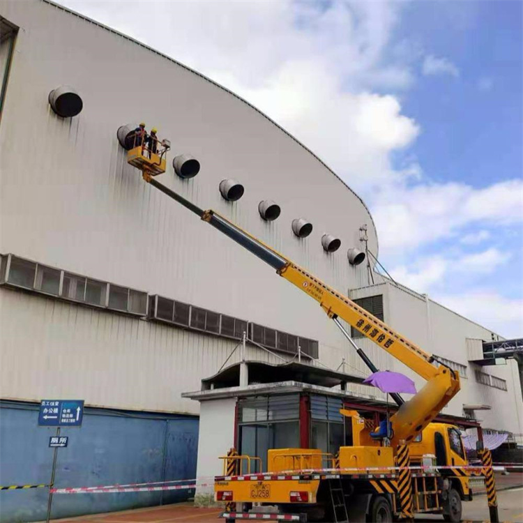 麻江高空作业车出租服务：专业广告牌安装解决方案