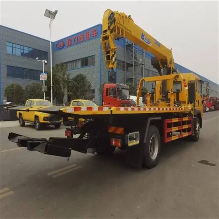 麻江附近小随车吊出租电话，轻松解决搬运烦恼