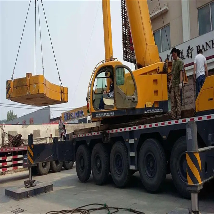 麻江当地吊车出租|机器吊装|75吨|工厂搬迁服务